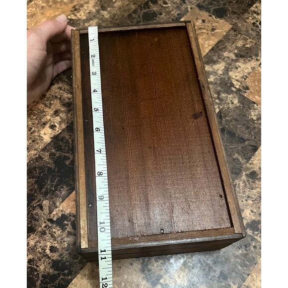 Vintage Wood Tissue Box Holder - Picture 4 of 10